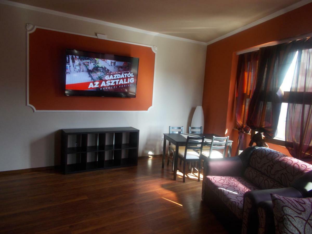 Retron Szinva-Lux Hotel Мисколк Екстериор снимка